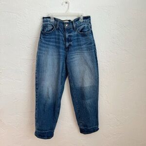 Universal thread mom jeans